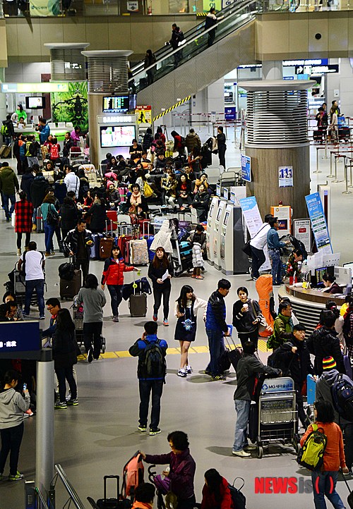 김해공항 앞 이미지