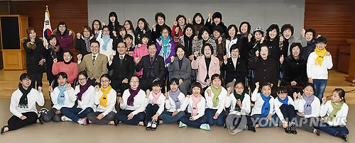 아이를사랑하는엄마들의모임 이미지