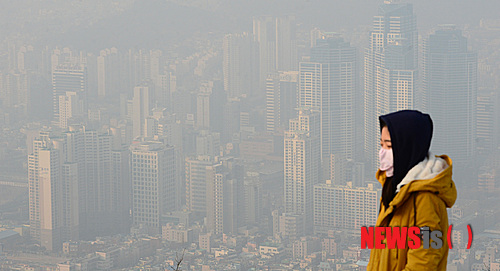 중국이 폭죽놀이하면서 우리나라에 미세먼지 수치가 '1000'넘었던 날....jpg | 인스티즈