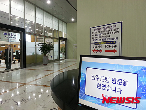 1층커피 이미지