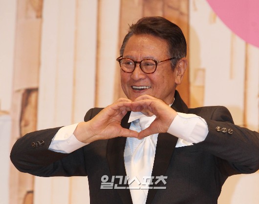 로맨틱가이 이미지