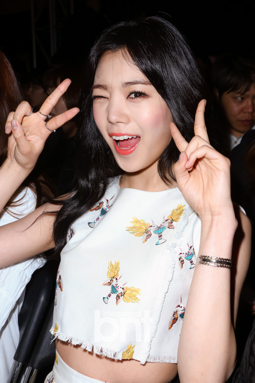 아잉 이미지