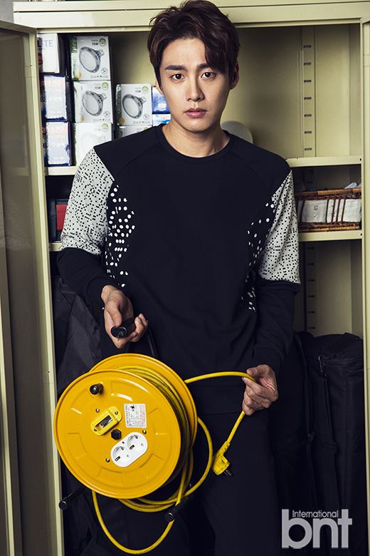 사진작가 섭외가 신의 한수였던 신문사 클라스 ㄷㄷㄷㄷㄷ.JPG | 인스티즈