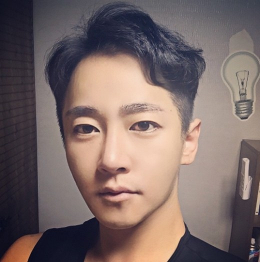 제이윤 이미지