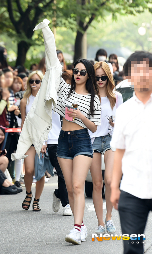 허리라인 이미지