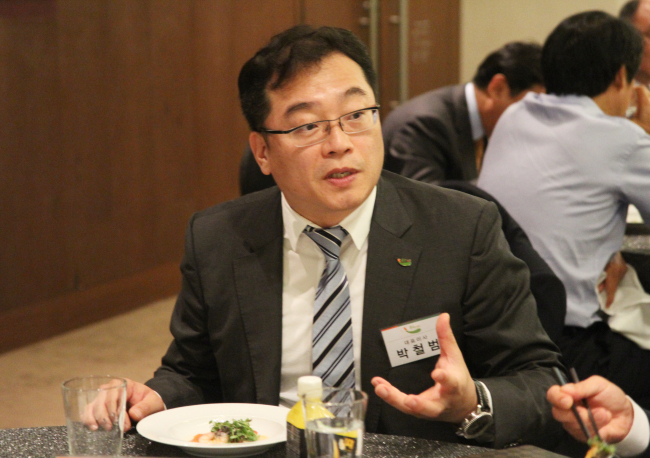 (주)흥국에프엔비 이미지