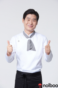 놀부족발보쌈. 놀부통닭 이미지