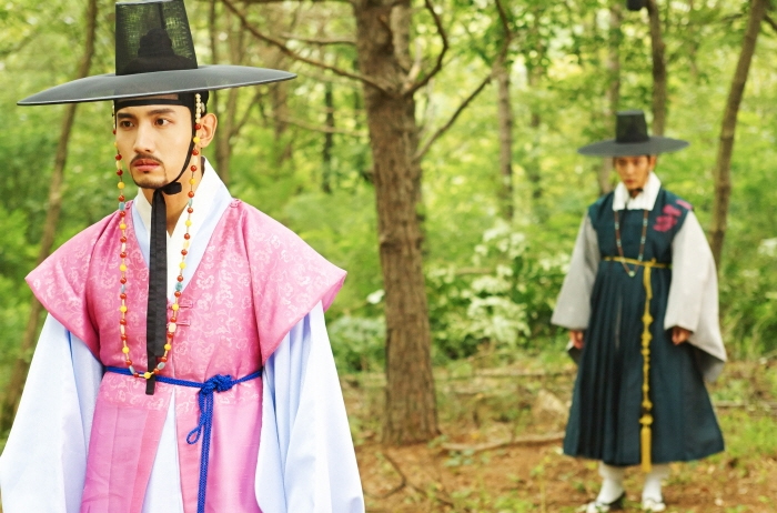 밤을 걷는 선비 이미지