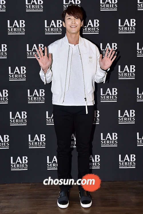 모던앤퓨처 이미지