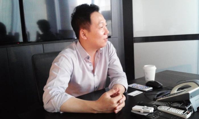 업스톤 이미지