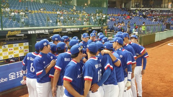 한국 야구대표팀이 제27회 아시아야구선수권대회에서 '숙적' 일본을 상대로 극적인 승리를 따냈다. (대한야구협회 제공) © News1