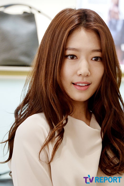 명동에 뜬 박신혜.jpg | 인스티즈