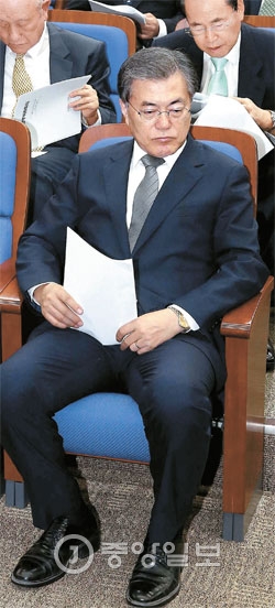 심사숙고 이미지