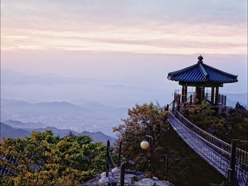 구미 금오산 약사암 종탑. [사진제공=코레일]