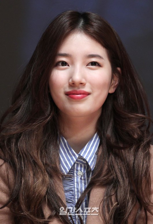 오늘자 성신여대 캠퍼스에서 열린 쇼케이스 참석한 수지 | 인스티즈