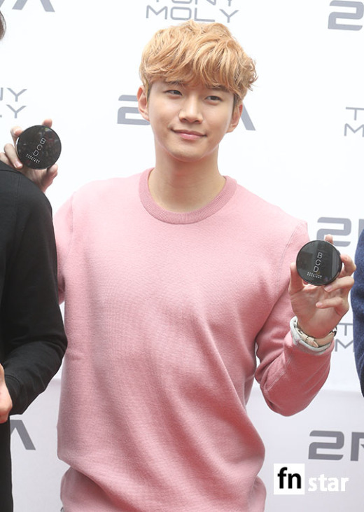 금빛헤어 이미지