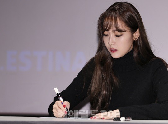 오늘 제시카 기자사진.jpg | 인스티즈