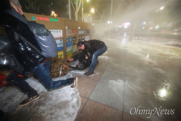 지켜야할 국민을 쏜 경찰 | 인스티즈