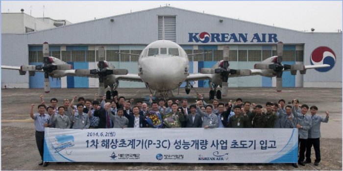 우주정비 이미지