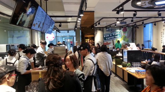 탐앤탐스탐스커버리 이미지