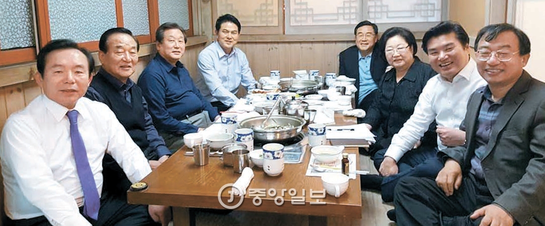 만찬 이미지