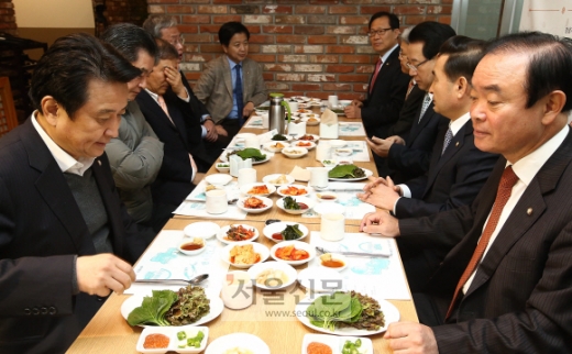 비주류 이미지