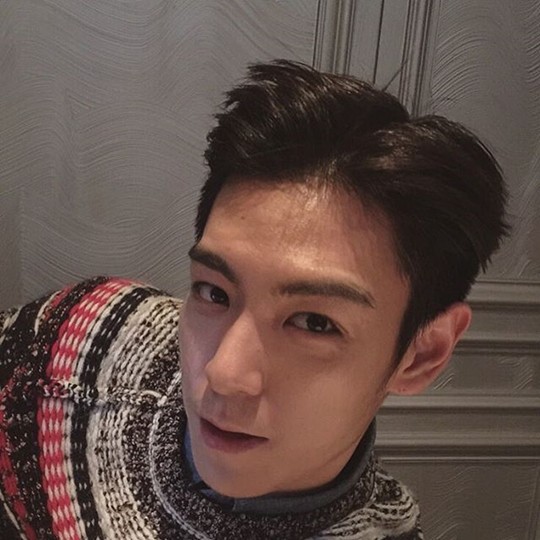 탑 이미지