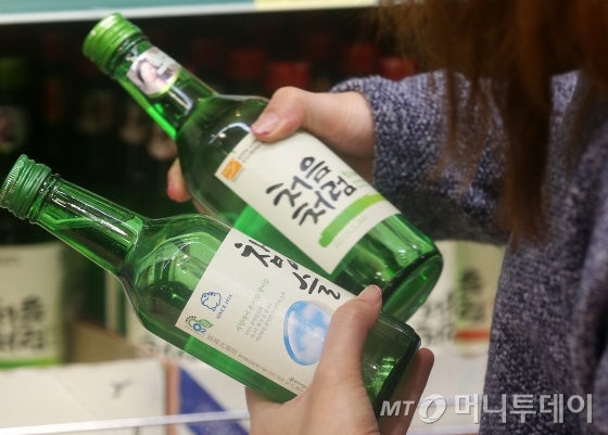 소주에 이어 맥주, 라면까지?..새해 장바구니 물가 비상 - 머니투데이