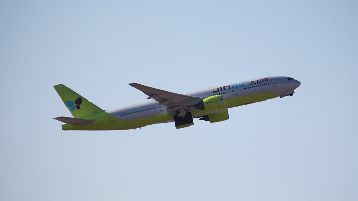 진에어 여객기 국토부 조사받고 복귀 - 연합뉴스TV