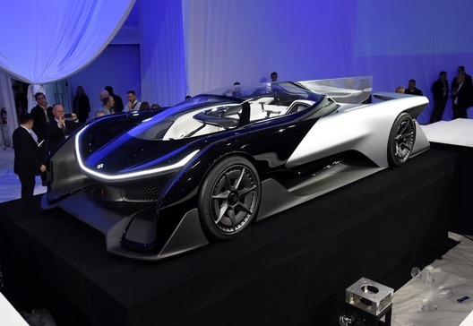 '테슬라 킬러' 패러데이퓨처..1000마력 뽐내는 근육질 전기차 'FF 제로1' 공개 - 조선비즈