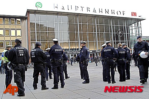 독일 집권당, 쾰른사건에 외국인 규제강화 법안 마련 - 뉴시스