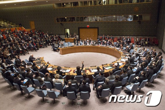 안보리 北제재 초안에 '입항금지 및 무역·금융제재 강화' 검토 - 뉴스1