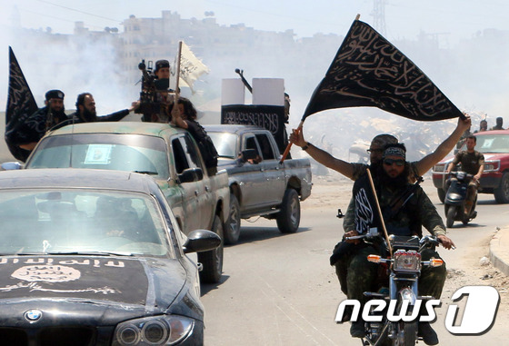 러시아, 알누스라전선 소유 감옥 공습..39명 사망 - 뉴스1