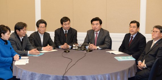 또 머리 맞댔지만.. 여야, 이번에도 '빈손' - 파이낸셜뉴스