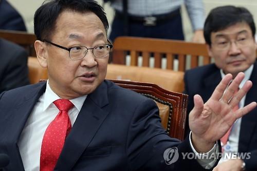 국회, 유일호 경제부총리 후보자 인사청문보고서 채택 - 연합뉴스