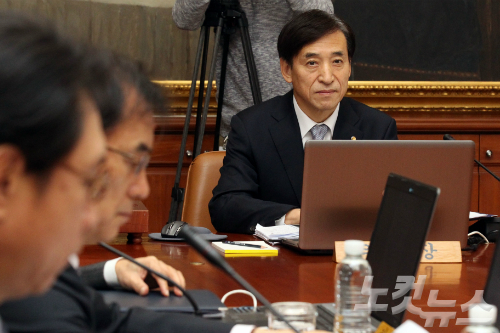 한은, 올해 성장률 전망치 오늘 발표..3%대 유지될까? - 노컷뉴스