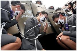 여유가 말라버린 청년들에게 '관계'가 필요한 이유 - 한국일보