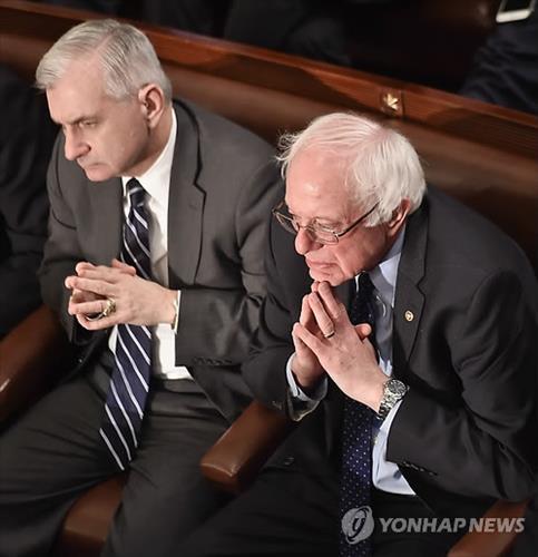 힐러리가 샌더스에게 뒤쫓기는 진짜 이유는? - 연합뉴스