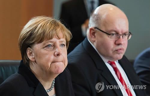 독일서 환대 못받는 시리아 난민들 