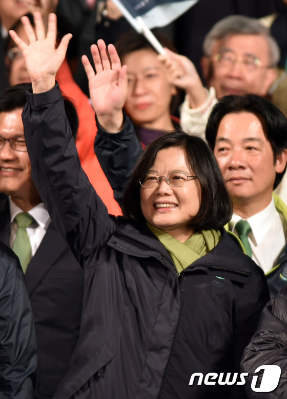 대만 첫 여성총통 탄생..전세계 女지도자들 누가 있나 - 뉴스1