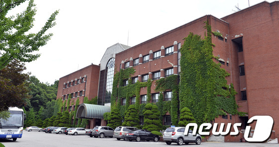 '수원대 비리 폭로' 해직 교수들 복직 확정 - 뉴스1