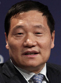 [중 경제성장률 쇼크] 중 증시 감독 수장 사퇴설에 리커창 책임론도 - 경향신문