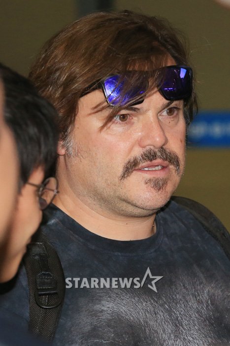 [★포토]잭 블랙, 선글라스는 이마에 걸치고 털털하게!
