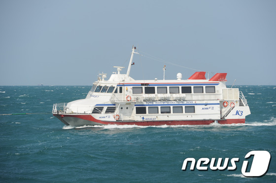 오사카~부산 국제여객선 엔진 고장..입항 6시간 지연 - 뉴스1