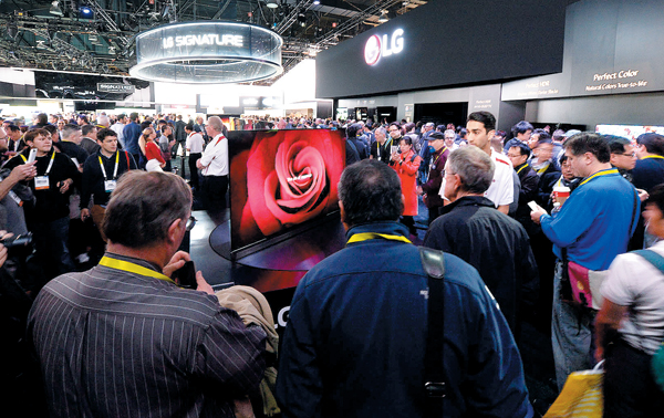 [Why] 최고의 성능, 최고의 디자인.. 超프리미엄 家電 뜬다 - 조선일보