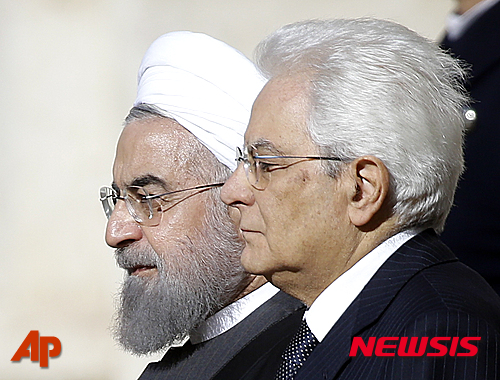 17년 만에 유럽찾는 이란 대통령, 伊 로마 도착 - 뉴시스