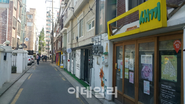 권리금 받게 해준다더니..되레 임대료 급등 '장사 접을 판' - 이데일리