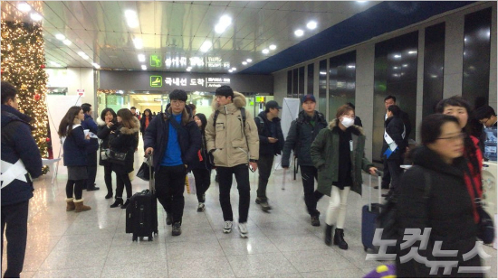 '눈보라 제주'에서 3일만의 귀경.. 