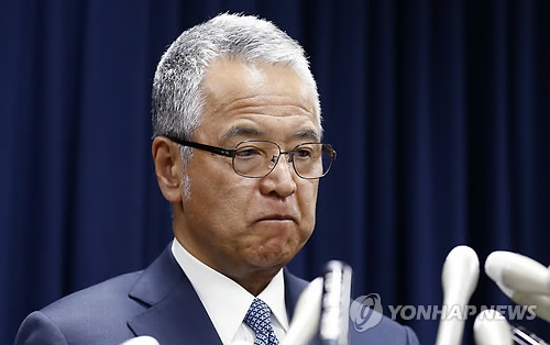 비위의혹 '아베의 남자' 아마리, 각료직 사임 - 연합뉴스