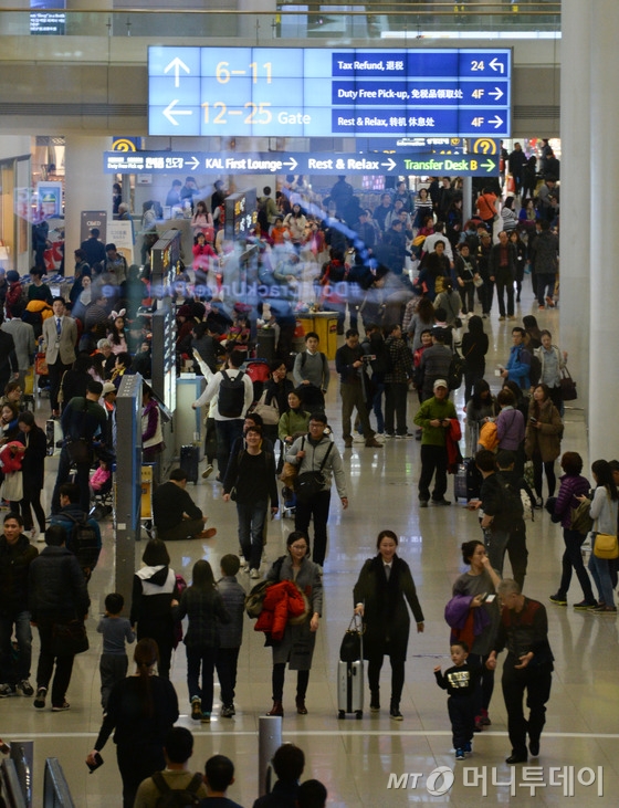 베트남인 밀입국, 인천공항 또 뚫렸다(종합) - 머니투데이